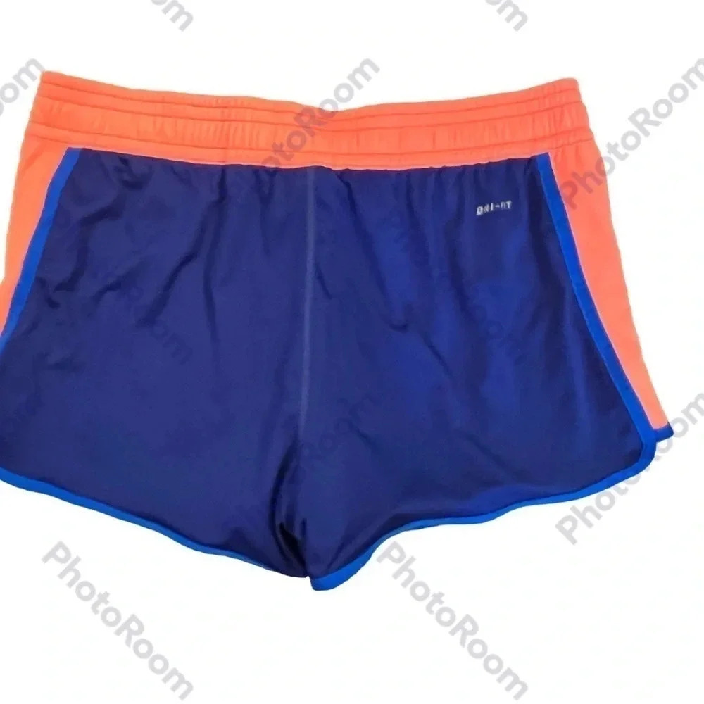 Nike Dry fit Shorts in Royal blue - Picture 2 of 3